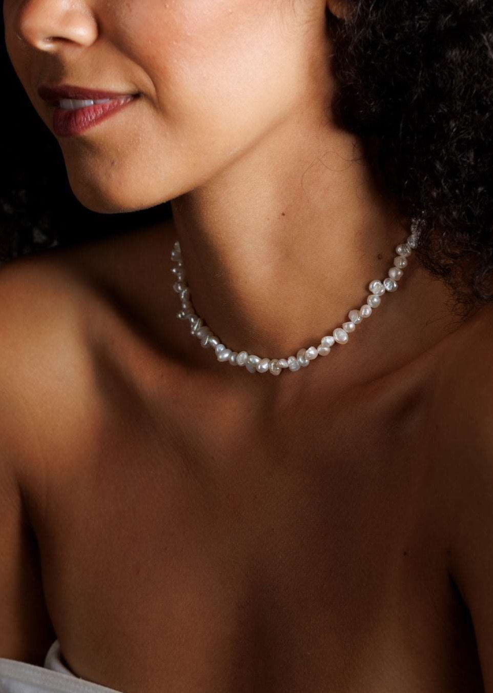 Etta pearl necklace 
